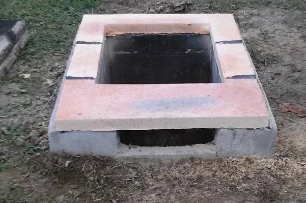 Jak postavit dřevěnou udírnu svépomocí - BydletSnadno.cz