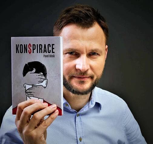 KON$PIRACE pandemii a politiku přetavila do literární fikce krnovského rodáka