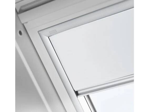 Zastiňovací roleta na manuální ovládání Velux RFL A
