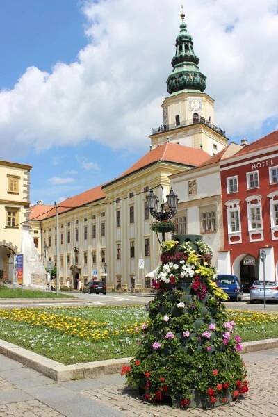 Výlet Kroměříž - Oficiální stránky Anvete senior
