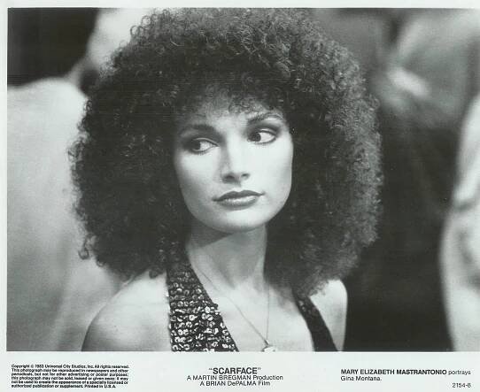 Zjizvená tvář - Fotosky - Mary Elizabeth Mastrantonio
