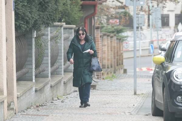 Dagmar Patrasová poprvé po smrti milované dcery Aničky vyšla do ulic.