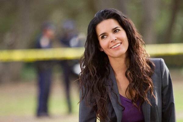 Rizzoli & Isles: Vraždy na pitevně - Rebel s příčinou - Z filmu - Angie Harmon