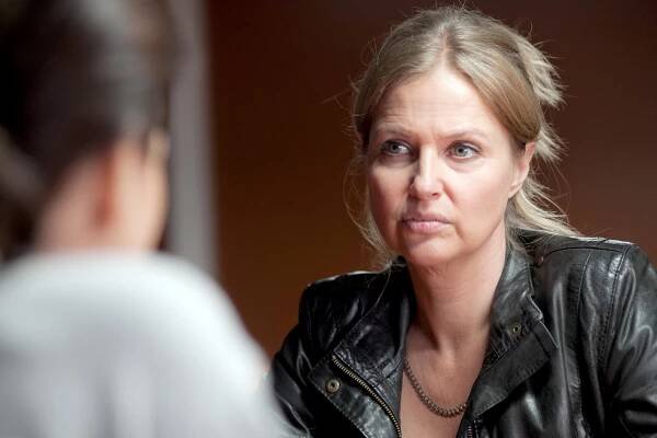 Die Chefin - Entscheidung - Z filmu - Katharina Böhm