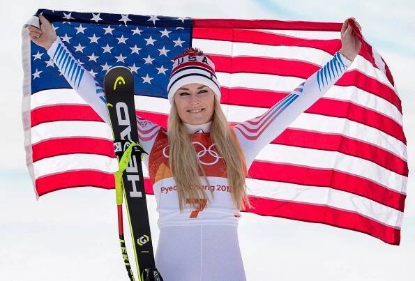 Ukončila kariéru, ale půvaby oslňuje neustále: Takto sexy lyžařka Lindsey Vonn vrká vedle svého čokoládového krasavce