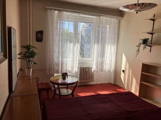 Prodej bytu 2+1/B, 56 m2, OV, cihla, ul. Na Hroudě, Praha 10 - Strašnice - Grygar reality