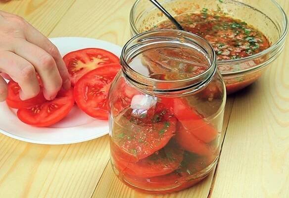 Nejchutnější recept na korejská rajčata na zimu je dobrý na lízání prstů