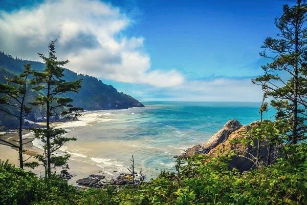 Family Road Trip - Driving the Oregon Coast With Kids