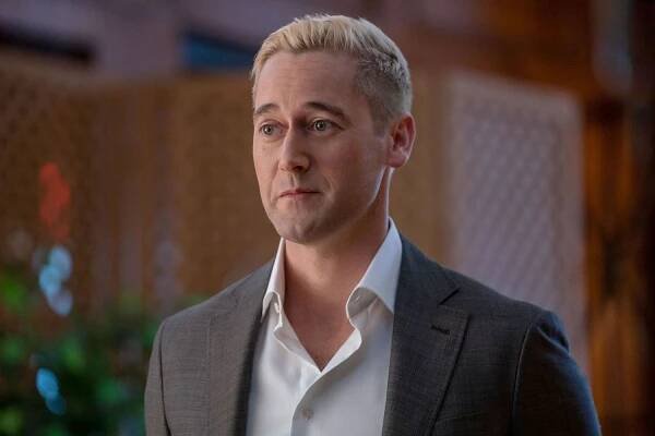 Ryan Eggold as Ed Ramsey in Cross