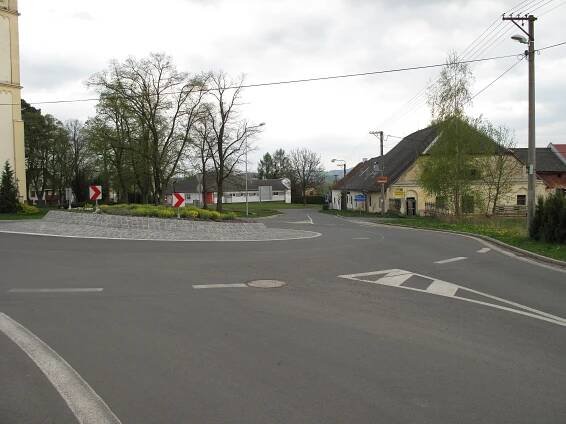 Soubor:Bezděkov (okres Klatovy), kruháč.jpg