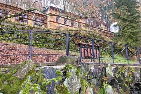 Mattoniho stezka provádí návštěvníky nejzajímavějšími místy někdejších slavných lázní v Kyselce | Karlovy Vary