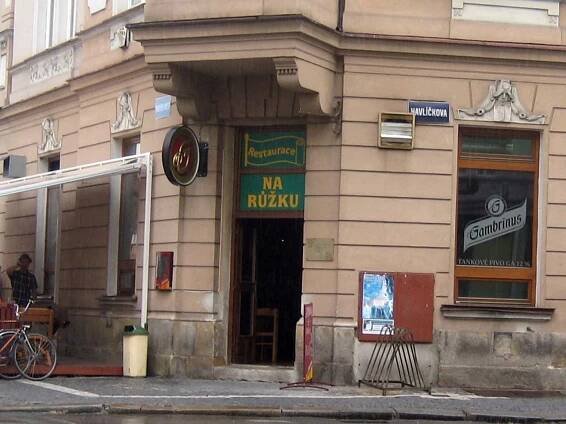 Pivnice Na Růžku Hradec Králové | Apetee