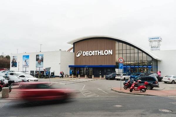 Decathlon Černý Most a Chodov jsou po redesignu. Inventury v nich budou dělat roboti : Marketing journal