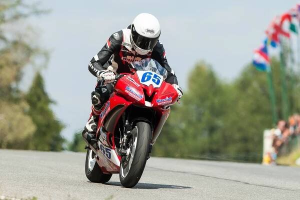 Závody silničních motocyklů - Začínáme s motorsportem