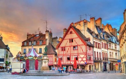 Dijon, Francie - památky, zajímavosti, ubytování - iCesty.cz