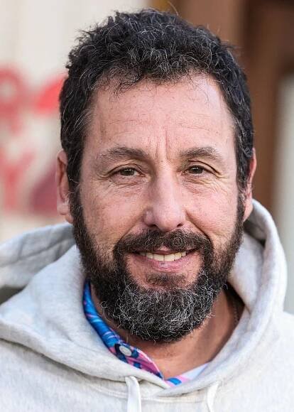 Adam Sandler jako Kosmonaut z Čech! První ukázky z očekávaného bijáku Netflixu