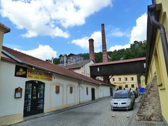 Černá Hora - boční pohled na pivovar