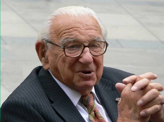 Sir Winton dostane Řád při zvláštním ceremoniálu