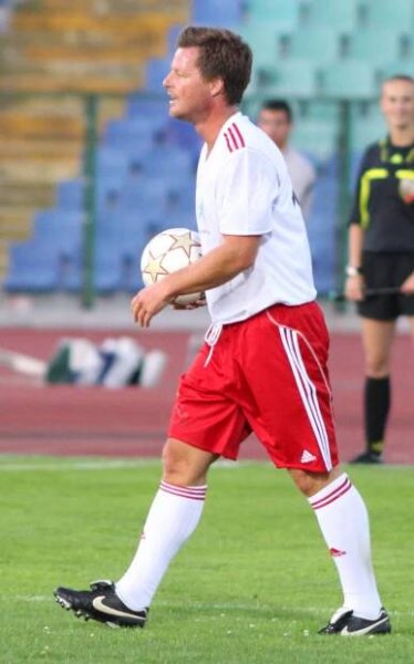 Stefan Schwarz