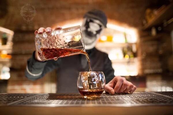 Bar AnonymouS Shrink s Office Praha | Apetee