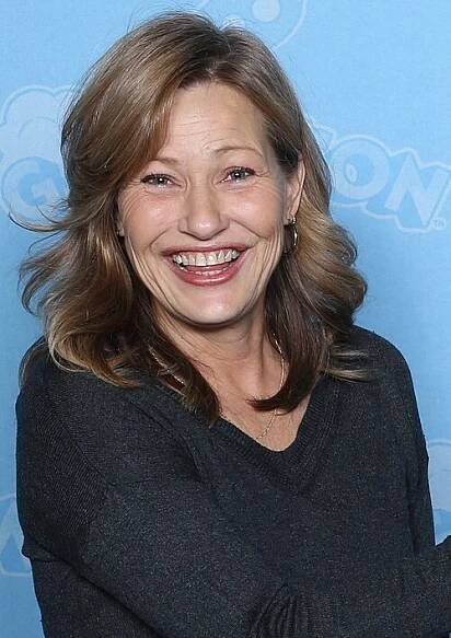 Joey Lauren Adams - Wikipedia