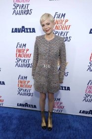 Michelle Williams attends the 2024 Film Independent Spirit Awards
