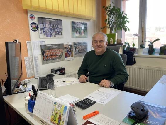 Když obec vezme služby do svých rukou. Jihočeské Ločenice provozují hospodu, obchod i poštu