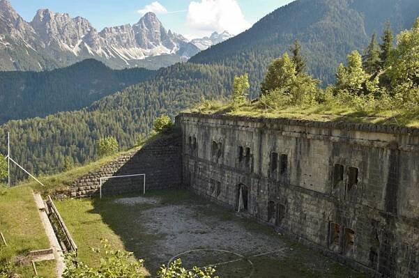 » Uzávěr Cadore – Maè a Alpský val v okolí Santo Stefano di Cadore Bunkrologický zápisník