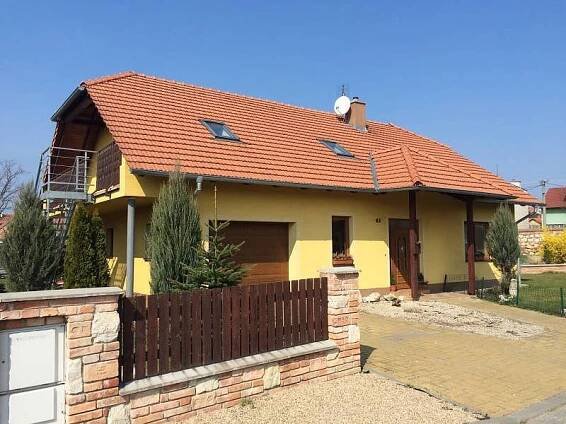 Ubytování v podkroví s vlastním vchodem - pronájem rekreačního domu Mikulov - zvětšit