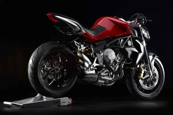 MV Agusta Brutale 800 2013: velká fotogalerie - MOTOHOUSE