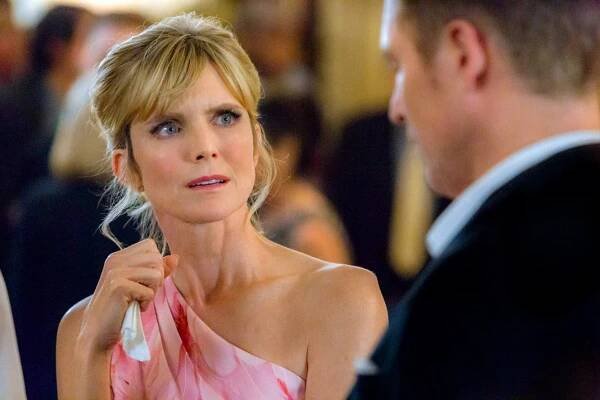 Záhady Emmy Fieldingové: Trpčí než smrt - Z filmu - Courtney Thorne-Smith