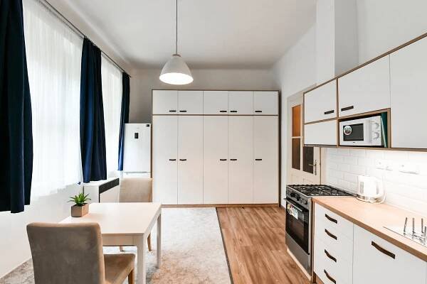 5. května, Nusle - Praha 4 | Pronájem, Byt 1+kk, 47 m²