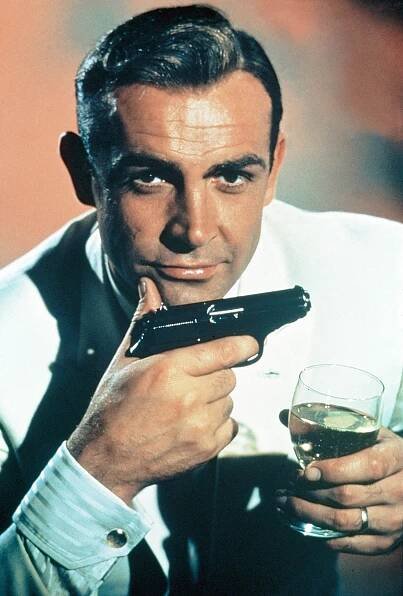 Zemřel sir Sean Connery, slavnému herci a představiteli Jamese Bonda bylo 90 let