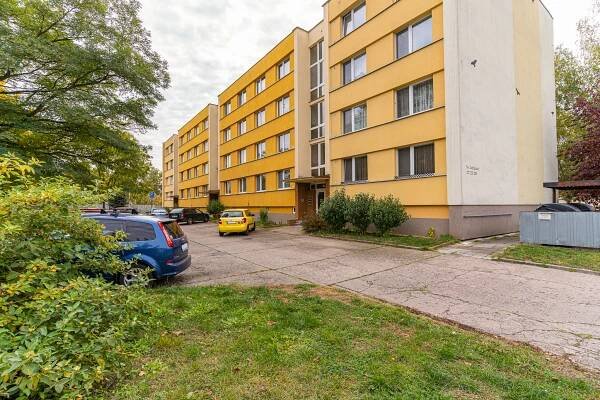 Prodej bytu 3+1 o velikosti 74 m2 v Hradci Králové - Věkoše - Jiří Vašata