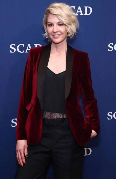 WATCH: Jenna Elfman Opens Up About Her 28-Year Relationship with Scientology