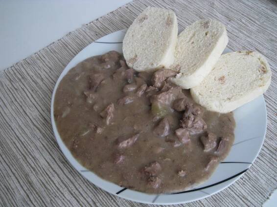 Pivní játrová omáčka s Hraškou