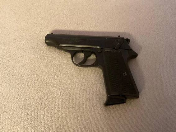 Plynová pistole typu Walther PPK