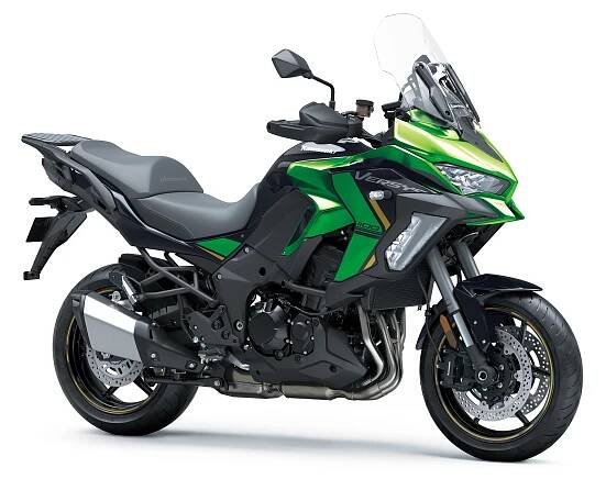 Motocykl Kawasaki Versys 1100 SE zelený / 2026
