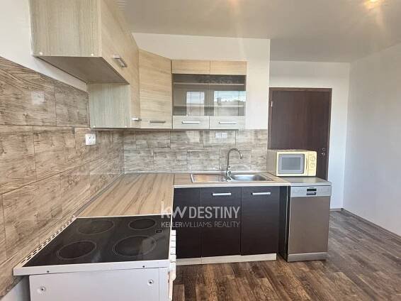 Pronájem bytu 1+1 36 m², Pražská, Bystřany