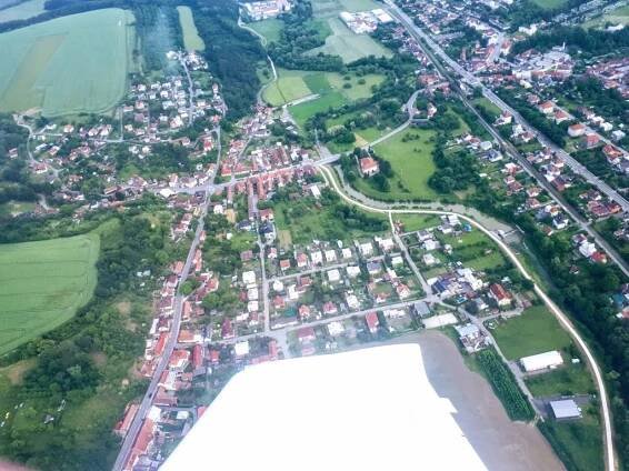 1543588570_Luzkovice z ptaci perspektivy 2.jpg