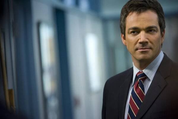 Closer - Ta druhá - Z filmu - Jon Tenney