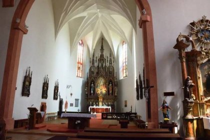 Fotografie - Kostel Proměnění Páně Tábor - interier - 26.07.2022 • Mapy.cz
