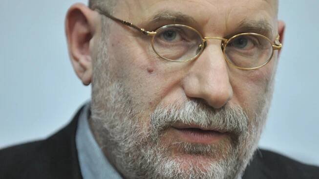 Renowned Russian Writer Boris Akunin Labeled ‘Foreign Agent’
