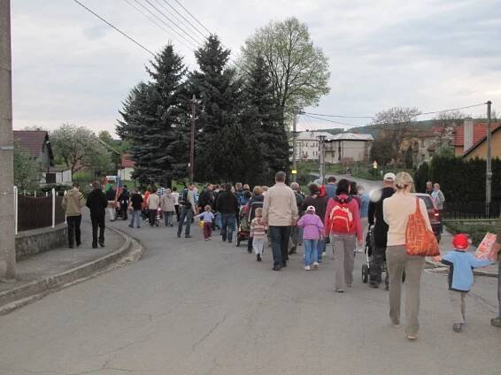 Lampionový průvod 2013 - Oficiální stránky obce Paršovice
