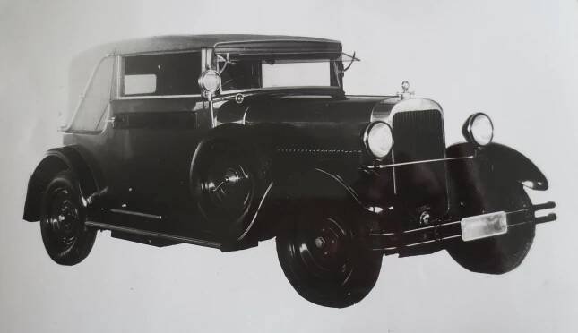 Soubor:Walter 4B (1930) kabriolet.jpg