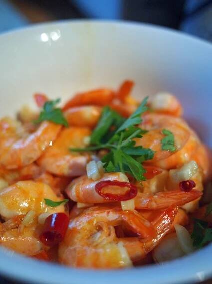 Piri-piri prawns