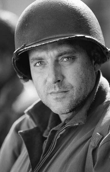 Tom Sizemore in Zachraňte vojína Ryana (1998)