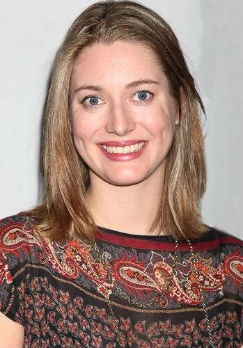 Zoe Perry Bio
