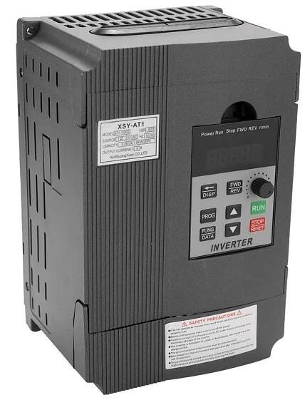 Univerzální VFD frekvenční regulátor otáček 2,2KW 12A 220V AC motorový pohon jednofázový třífázový