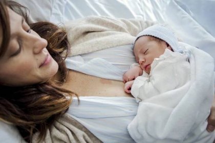 Od kdy má spát dítě v pokojíčku samo? Doporučení odborníků vás šokuje